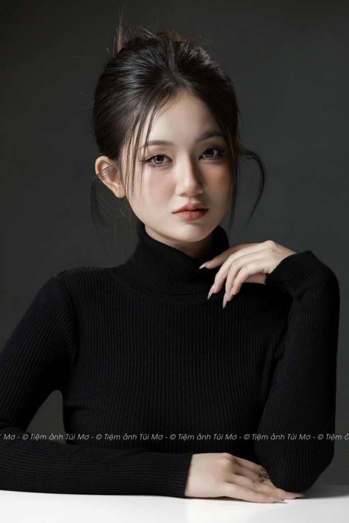 BLACK BEAUTY