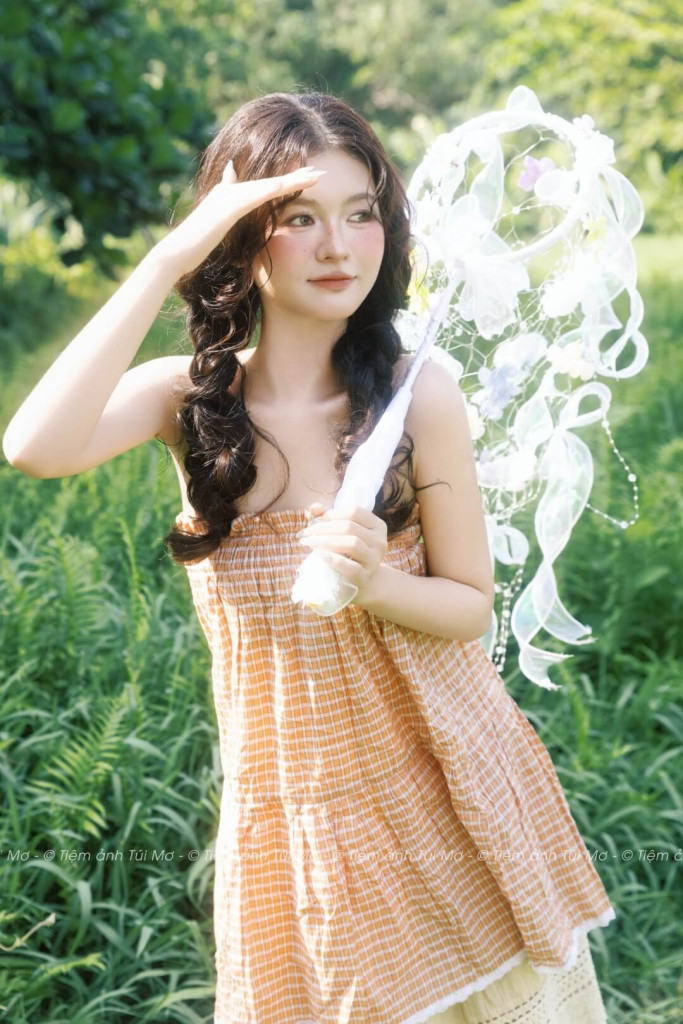 MƠ HOANG 18