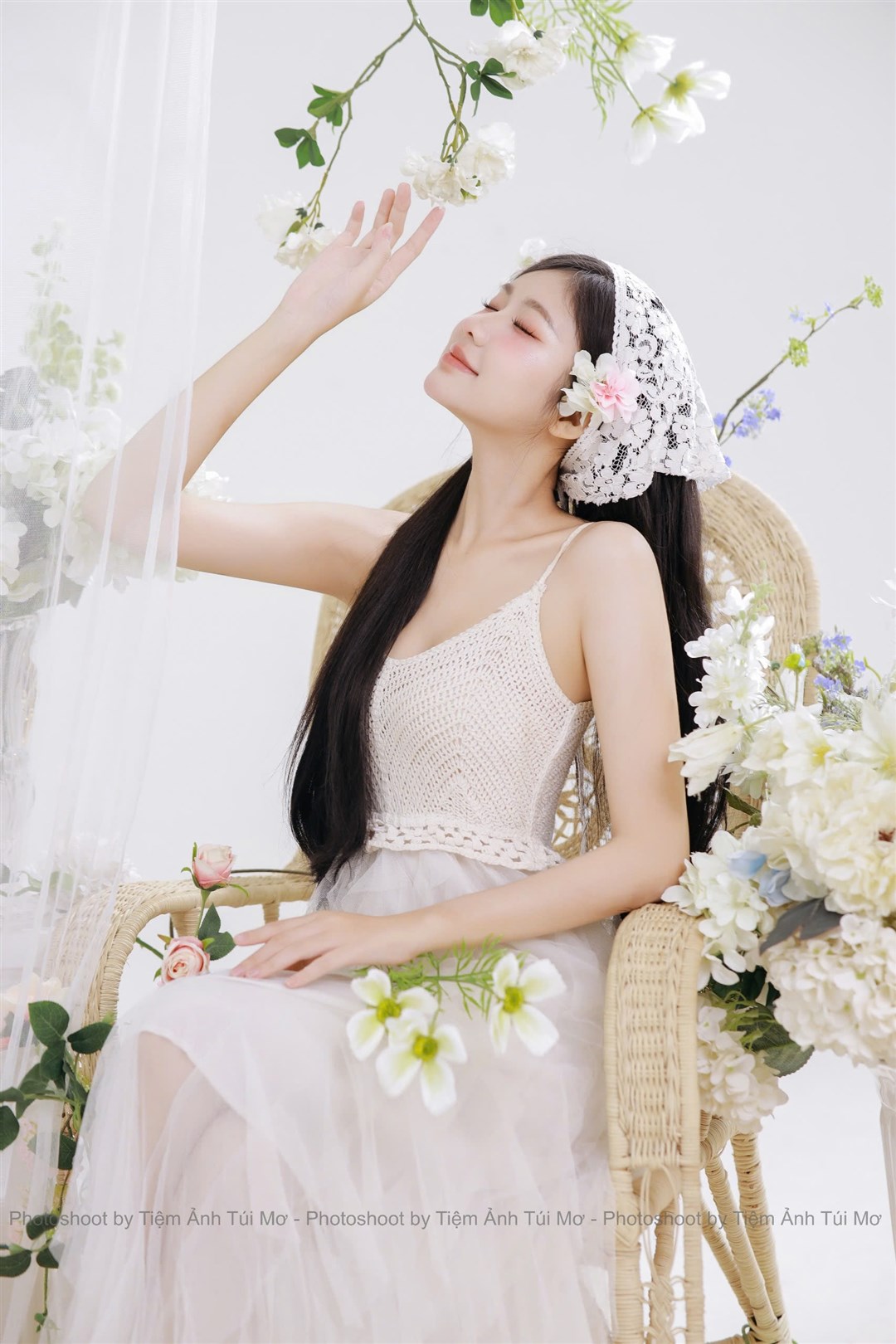 MẮT BIẾC